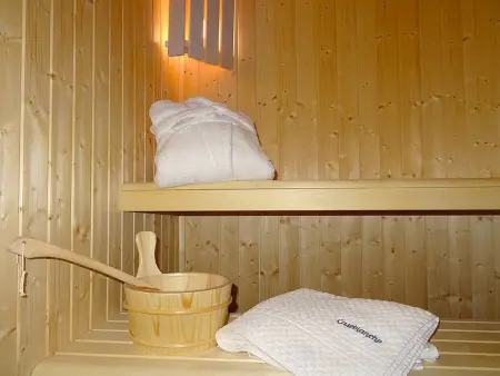 Chalet confort 6 pers, accès pistes, sauna, parking inclus - Photo 13