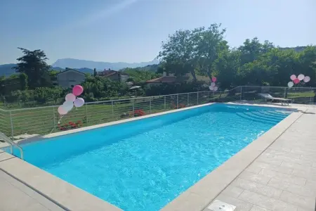 Location maison à Montefalcone Appennino, Majestueuse villa à Montefalcone Appennino avec piscine