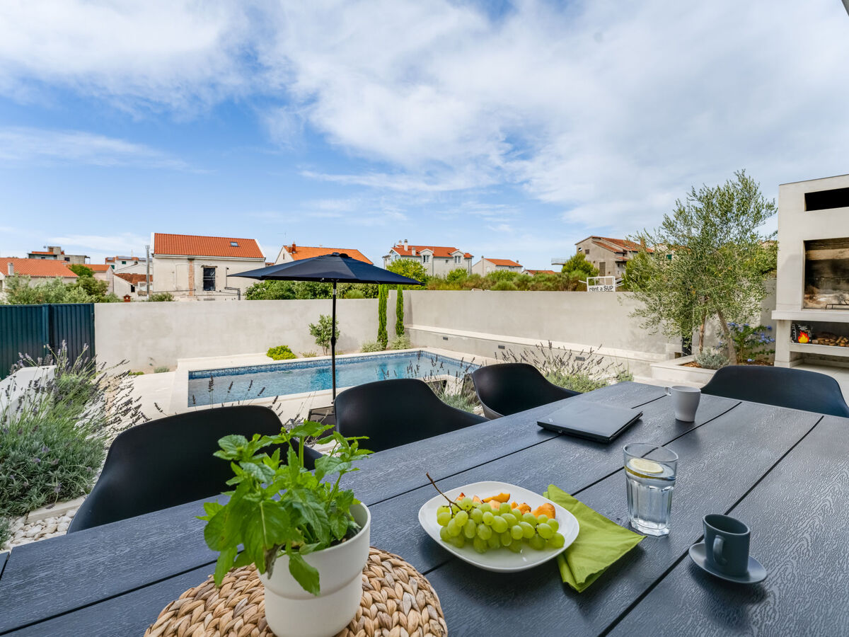 Villa Inizio Brodarica : 4 chambres, piscine privée - Photo 15