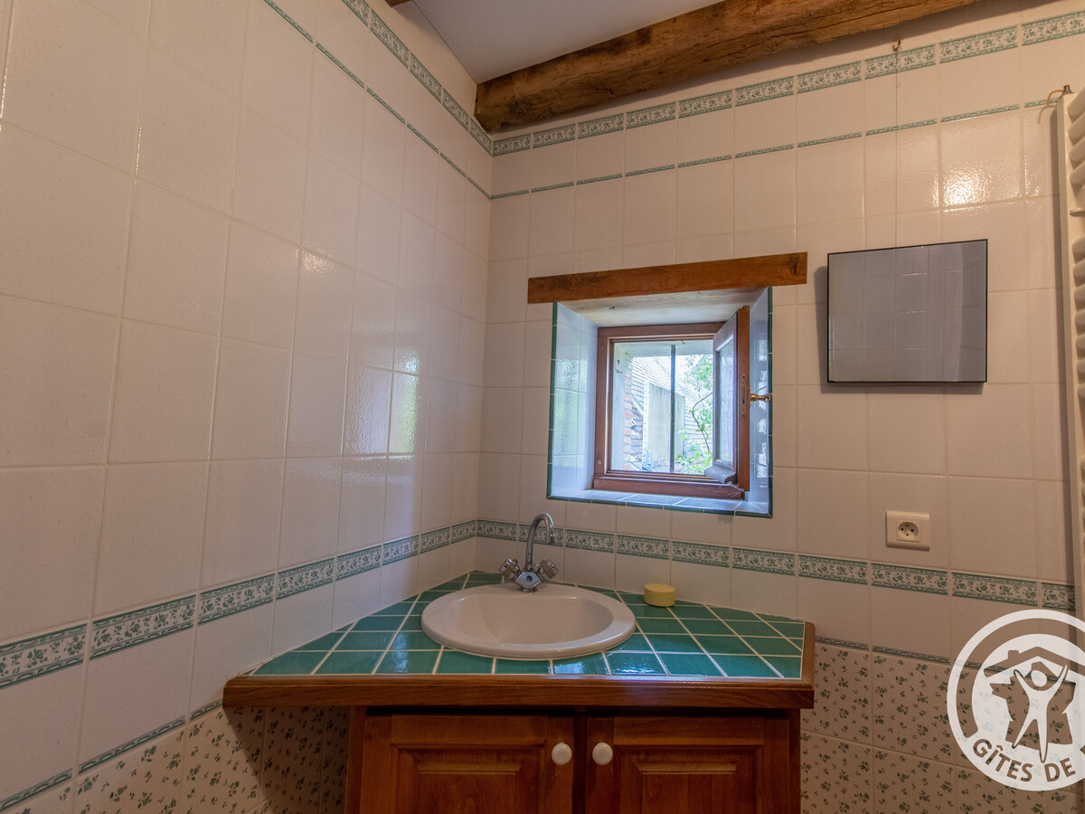 Maison 15ème siècle à Huillé, 2 ch, jardin, cheminée - Photo 29