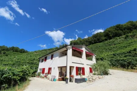 Location maison à Miane, Maison à Veneto avec vignobles de Prosecco