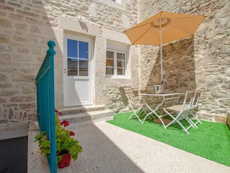 Charmant gîte en pierres, cœur vignoble, 2 chambres, cour privée, tout inclus, proche Troyes & Nigloland - Photo 2