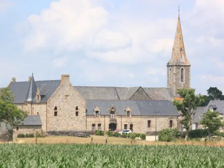 Gîte avec spa privé et vue Mont-Saint-Michel à Ardevon : photo 24