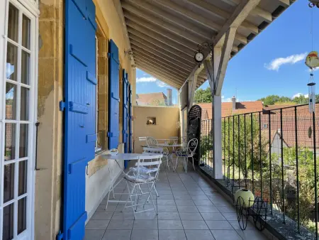 Belle maison bourbonnaise du 18e siècl au cœur d'un village pittoresque avec jardin - Photo 1