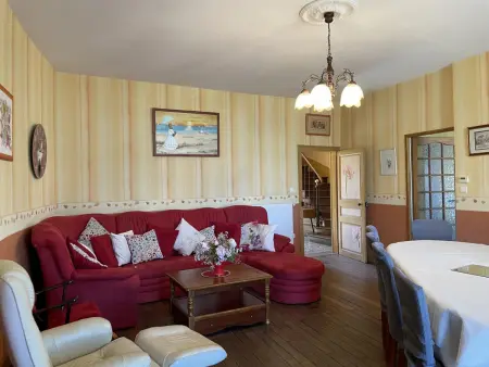 Belle maison bourbonnaise du 18e siècl au cœur d'un village pittoresque avec jardin - Photo 9