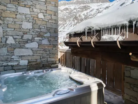 Chalet de Luxe à Val d'Isère avec Jacuzzi et Hammam - Photo 3