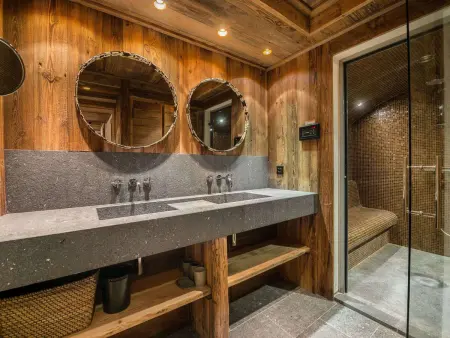Chalet de Luxe à Val d'Isère avec Jacuzzi et Hammam - Photo 11