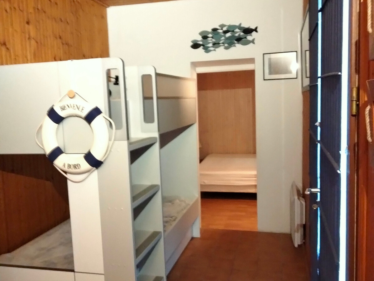 Maison de pêcheur rénovée, port et plage à proximité - Photo 10