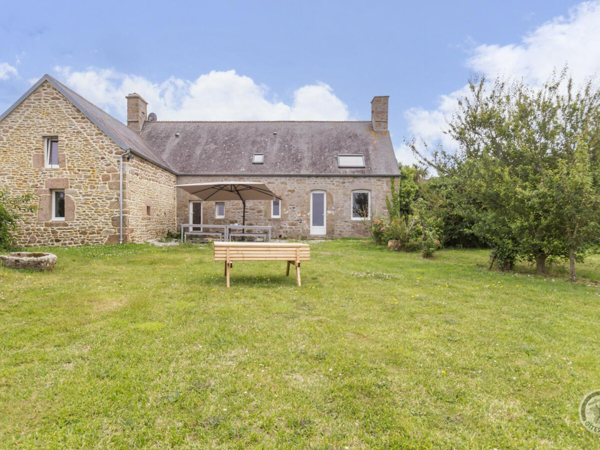 Gîte fermette 1744 avec vue mer, 9 pers., animaux - Photo 1