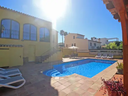 Villa Jardin à Calpe – piscine privée et terrain 817 m² : photo 22