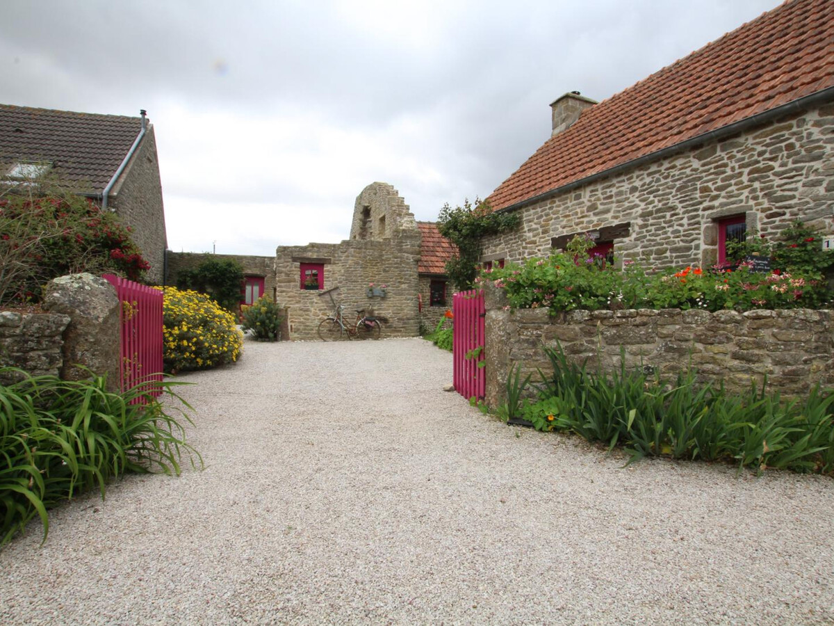 Gîte en pierre du Cotentin, jardin clos et terrasse couverte - Photo 16