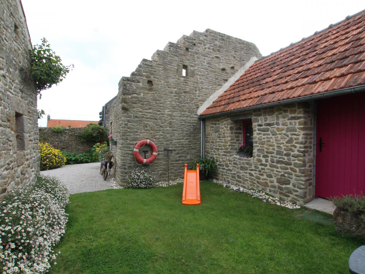 Gîte en pierre du Cotentin, jardin clos et terrasse couverte - Photo 18