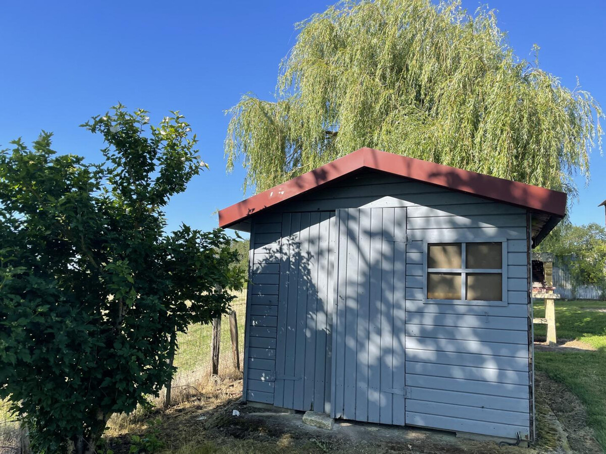 Ferme rénovée avec étang privé à Isle-et-Bardais - Photo 12