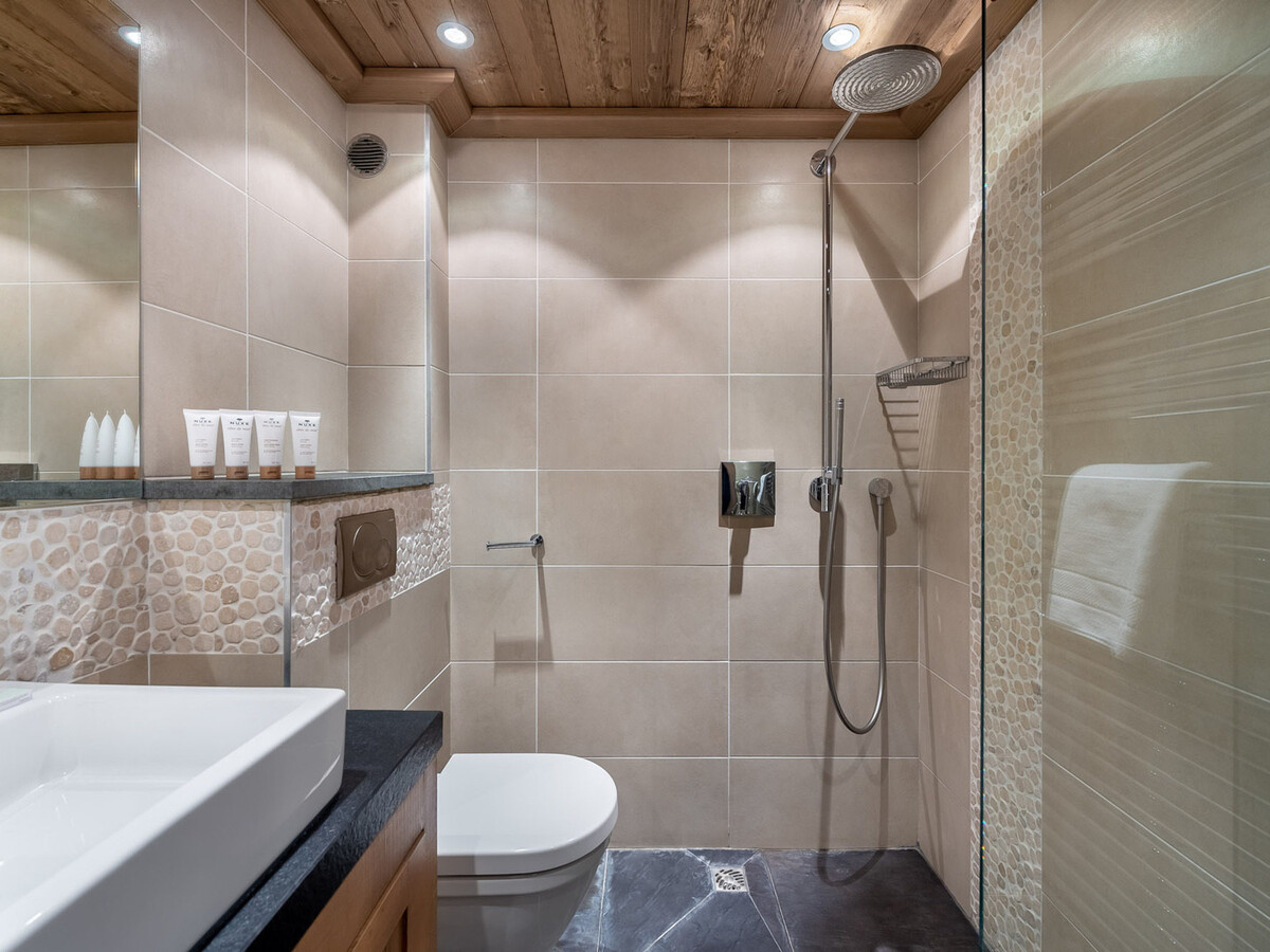 Chalet Saint-Joseph à Méribel, jacuzzi et 7 chambres - Photo 6