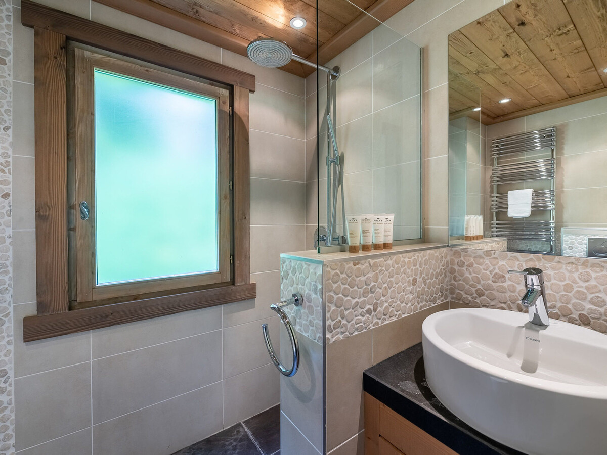 Chalet Saint-Joseph à Méribel, jacuzzi et 7 chambres - Photo 8