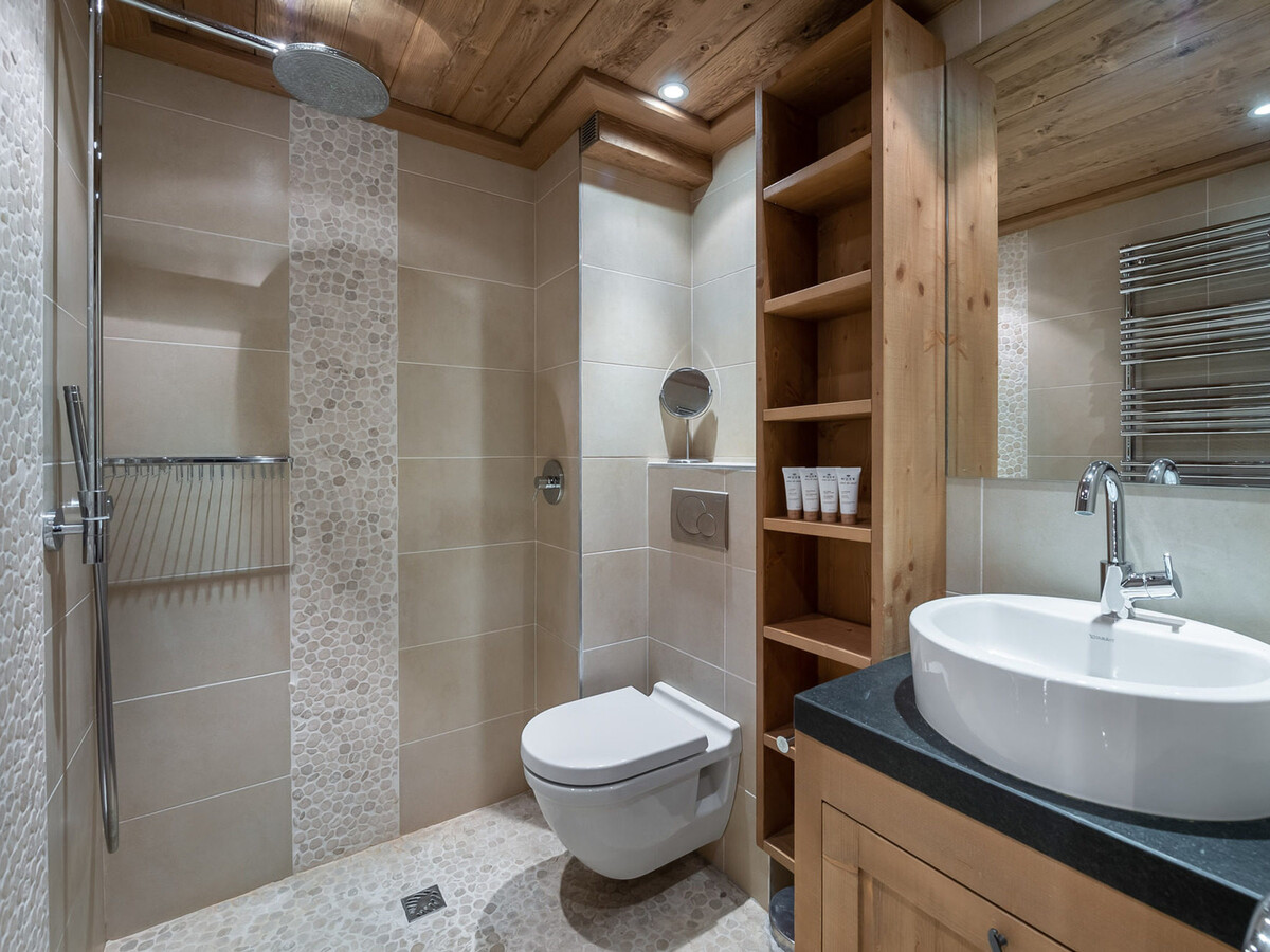 Chalet Saint-Joseph à Méribel, jacuzzi et 7 chambres - Photo 12