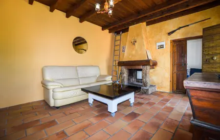 Maison en pierre Corse, vue vallonnée à 5 km de la mer : photo 3