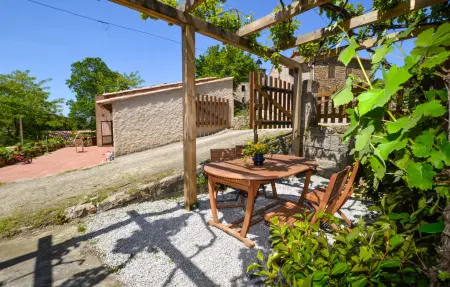Maison en pierre Corse, vue vallonnée à 5 km de la mer : photo 8