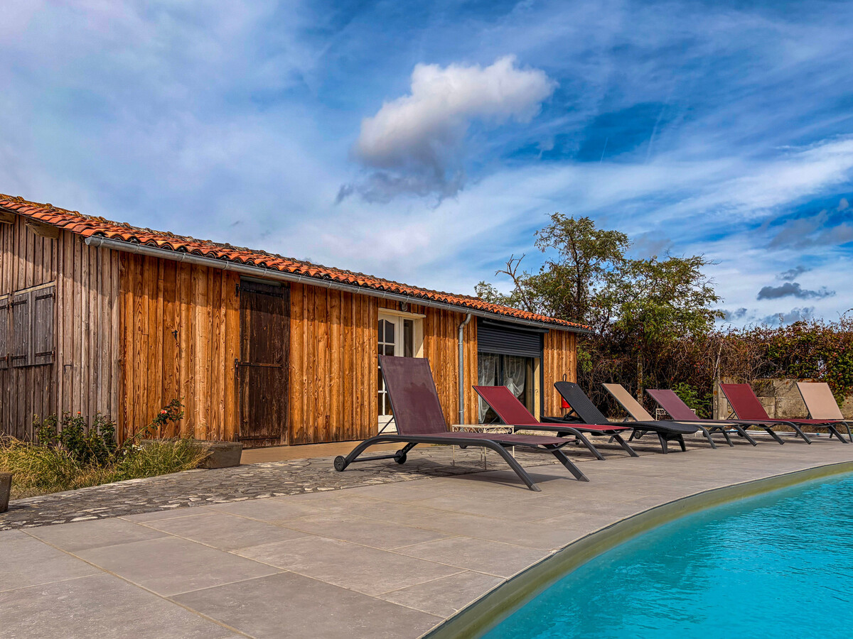 Gîte 14 pers. à Bélâbre : maison, lofts, piscine et étang privé - Photo 1