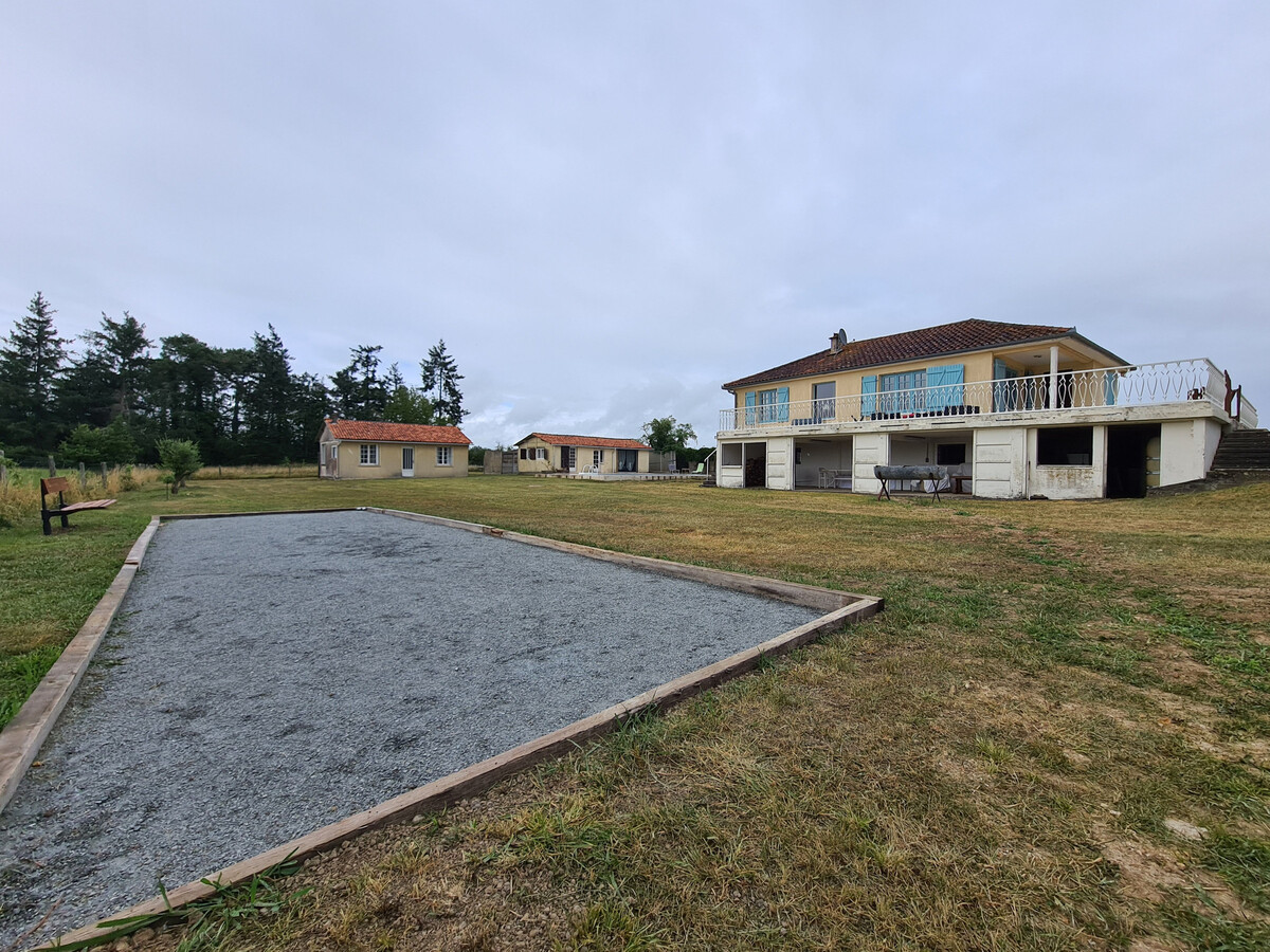 Gîte 14 pers. à Bélâbre : maison, lofts, piscine et étang privé - Photo 7