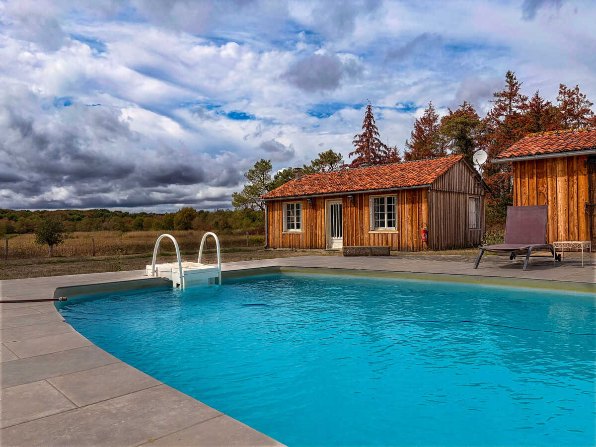 Gîte 14 pers. à Bélâbre : maison, lofts, piscine et étang privé - Photo 27