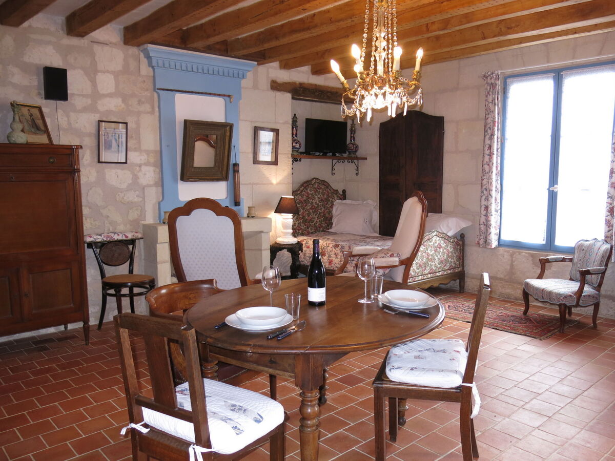 Les Landes du Chinonais, gîte 2 pers. avec poêle - Photo 3