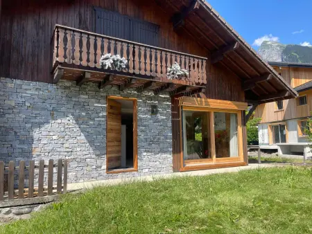 Chalet rénové 105m² pour 8, centre Samoëns, animaux ok - Photo 12