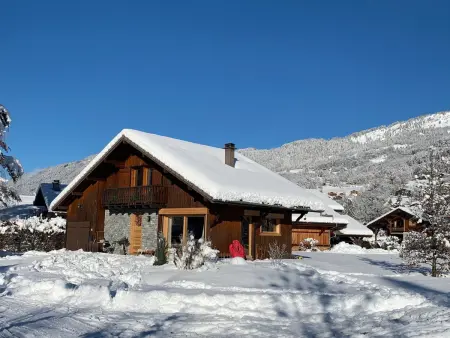 Chalet rénové 105m² pour 8, centre Samoëns, animaux ok - Photo 16