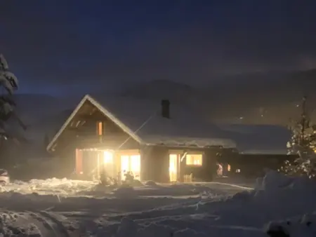 Chalet rénové 105m² pour 8, centre Samoëns, animaux ok - Photo 17