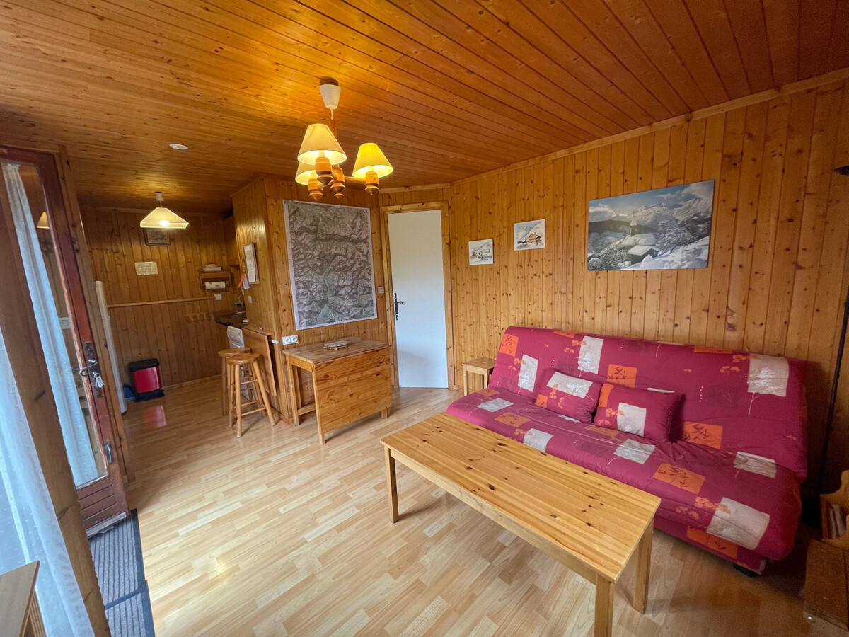 Chalet en bois, terrasse sud et jardin à Barcelonnette - Photo 2