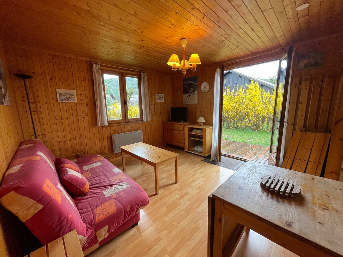 Chalet en bois, terrasse sud et jardin à Barcelonnette - Photo 3