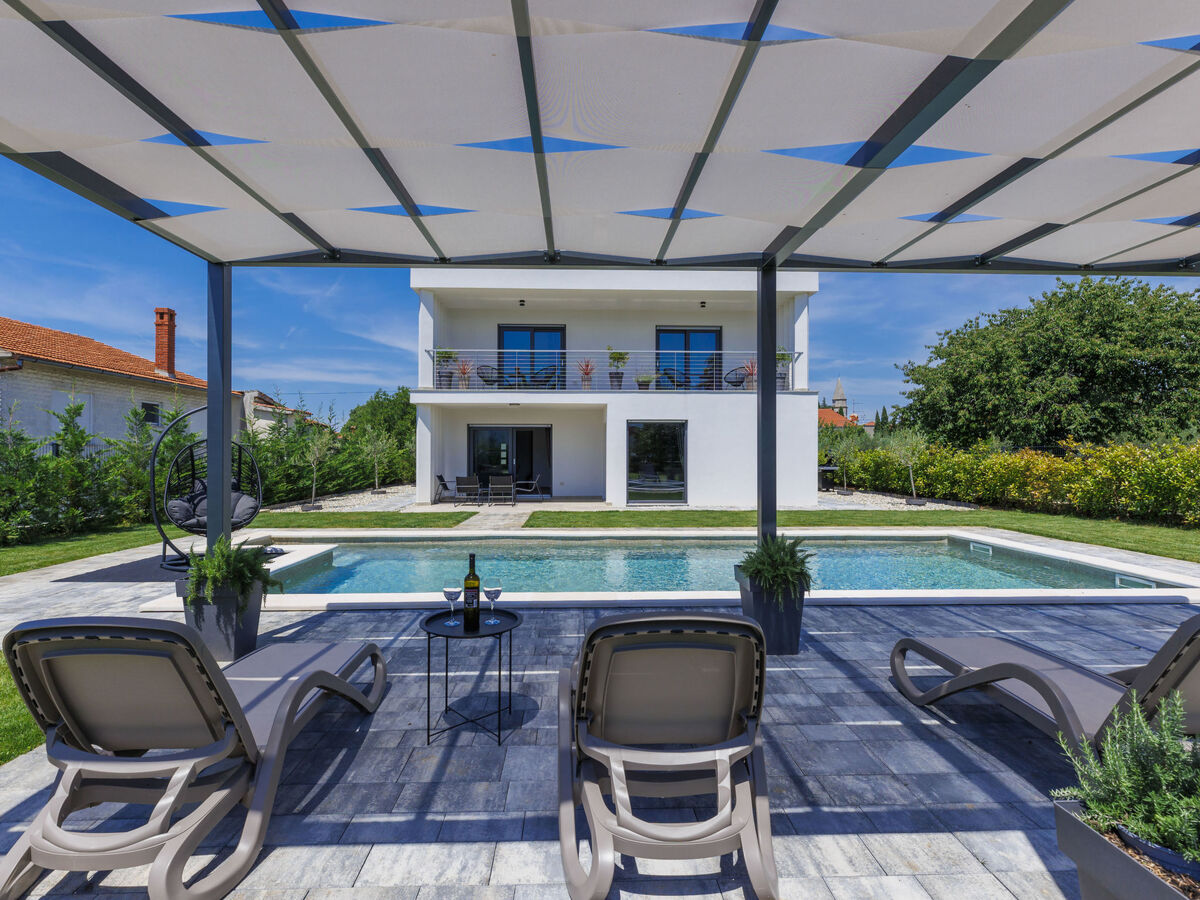 Villa Essea, maison moderne avec piscine chauffée - Photo 8