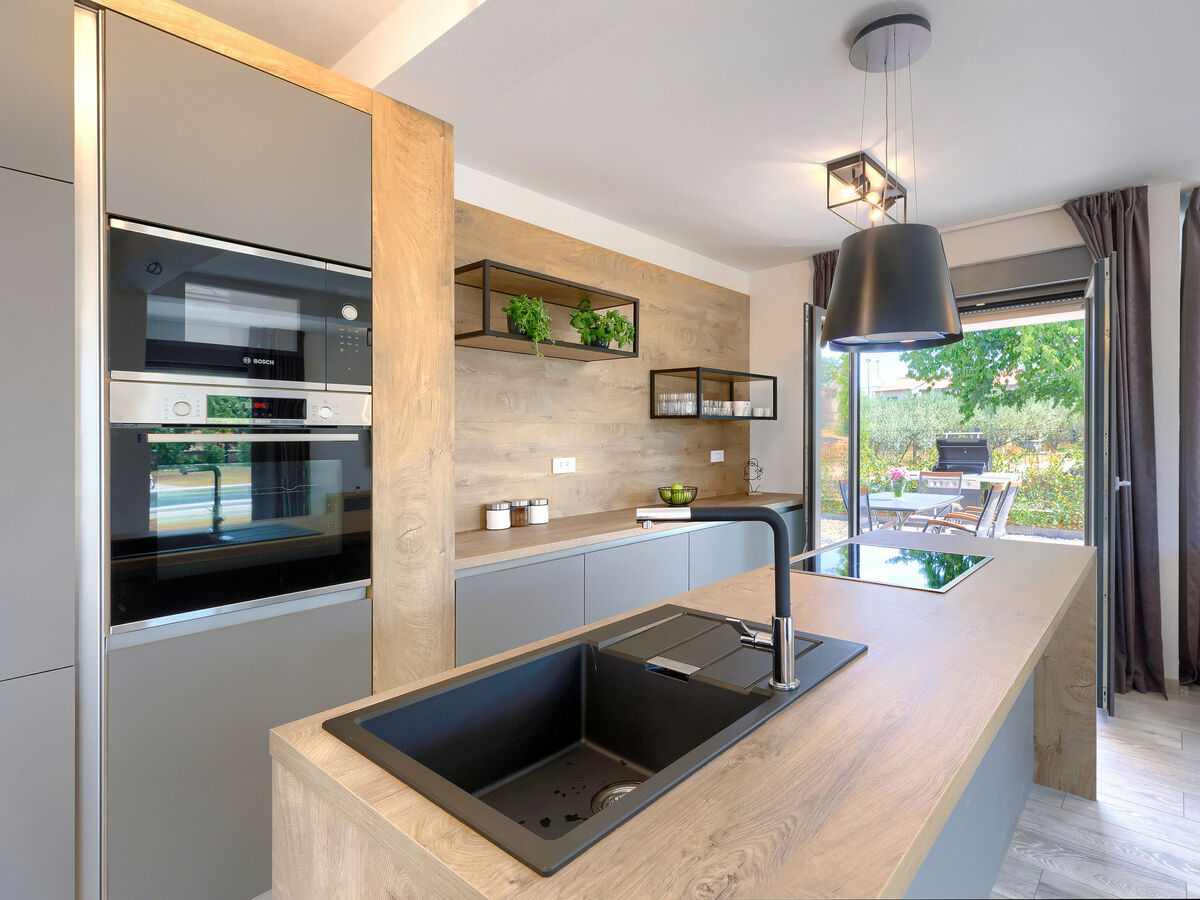 Villa Essea, maison moderne avec piscine chauffée - Photo 12