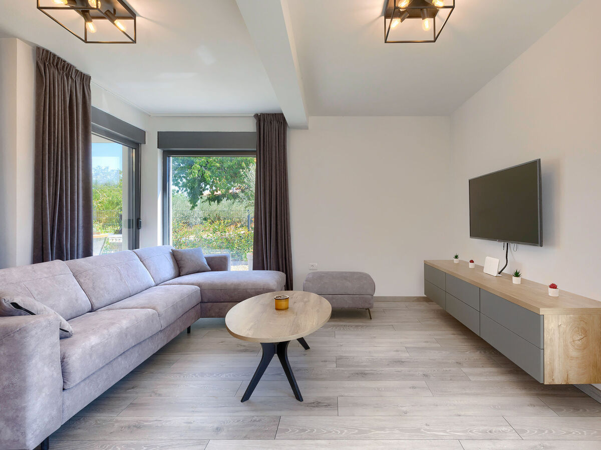 Villa Essea, maison moderne avec piscine chauffée - Photo 13