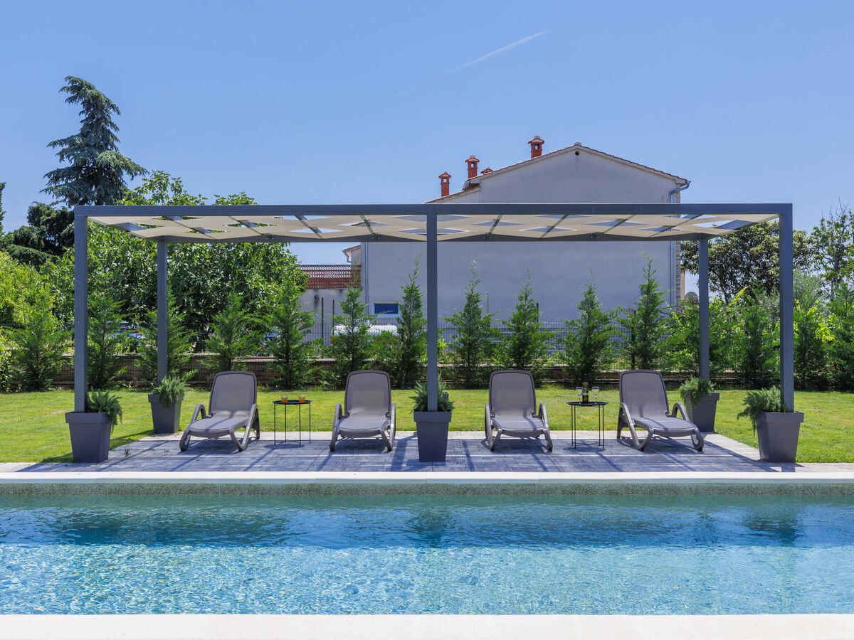 Villa Essea, maison moderne avec piscine chauffée - Photo 16