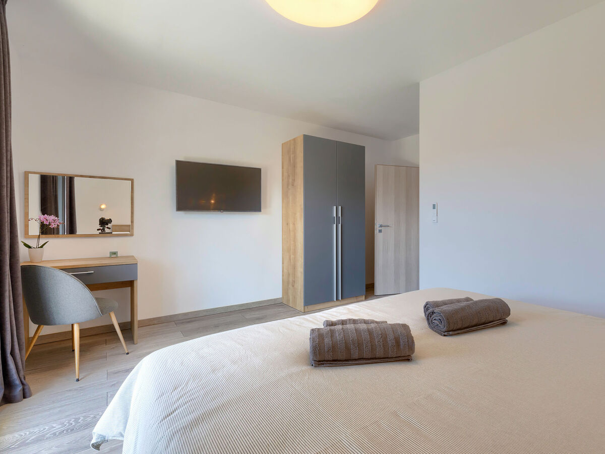 Villa Essea, maison moderne avec piscine chauffée - Photo 25