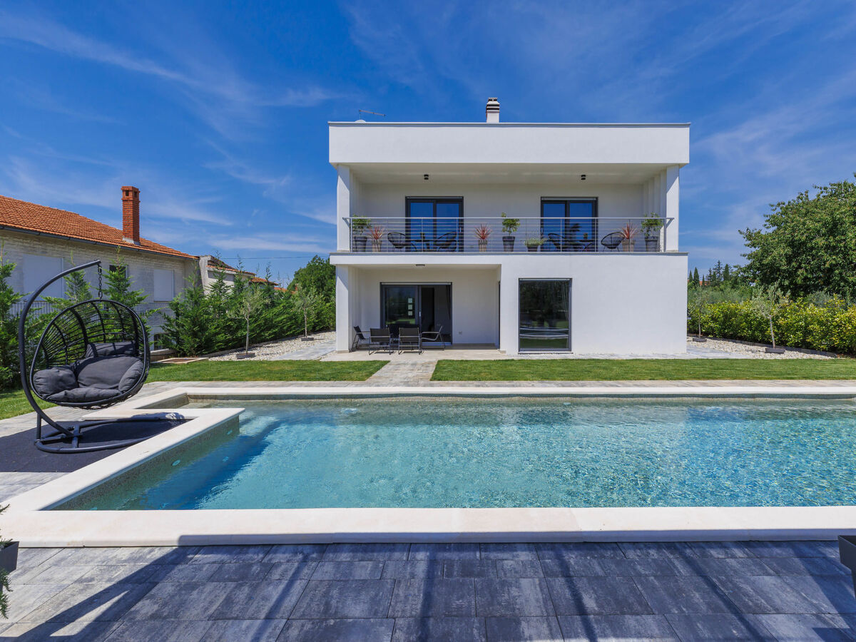 Villa Essea, maison moderne avec piscine chauffée - Photo 30