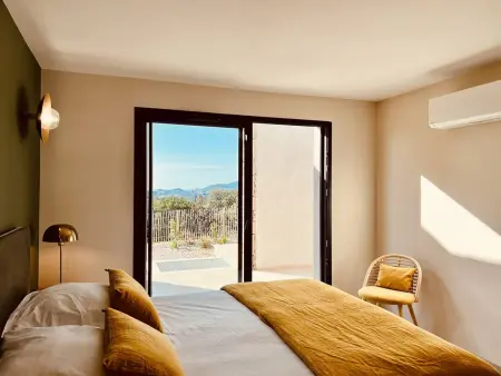 Villa Casa di Bà, 2 chambres avec piscine à Afa : photo 26