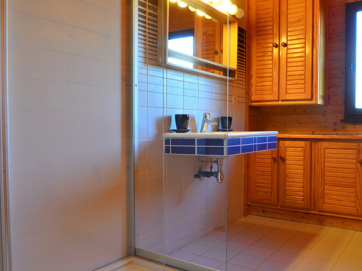 Chalet L'Eterlou aux Coches | 10 pers, sauna et parking gratuits - Photo 10