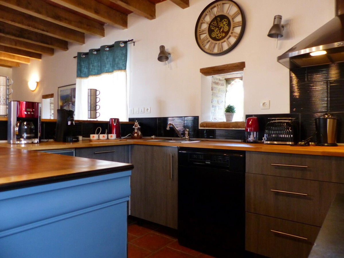 Gîte 10 pers. en ancienne étable restaurée à Lurcy-Lévis - Photo 3