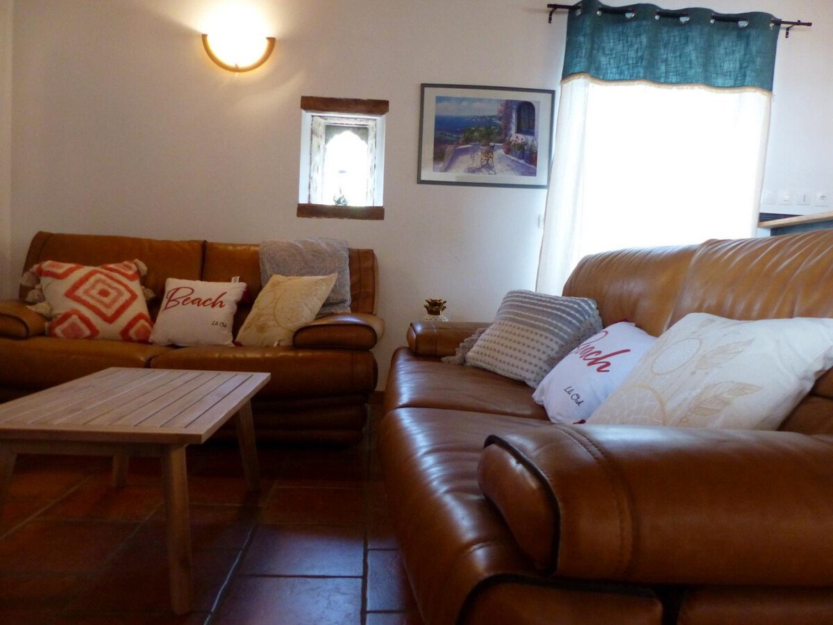 Gîte 10 pers. en ancienne étable restaurée à Lurcy-Lévis - Photo 4