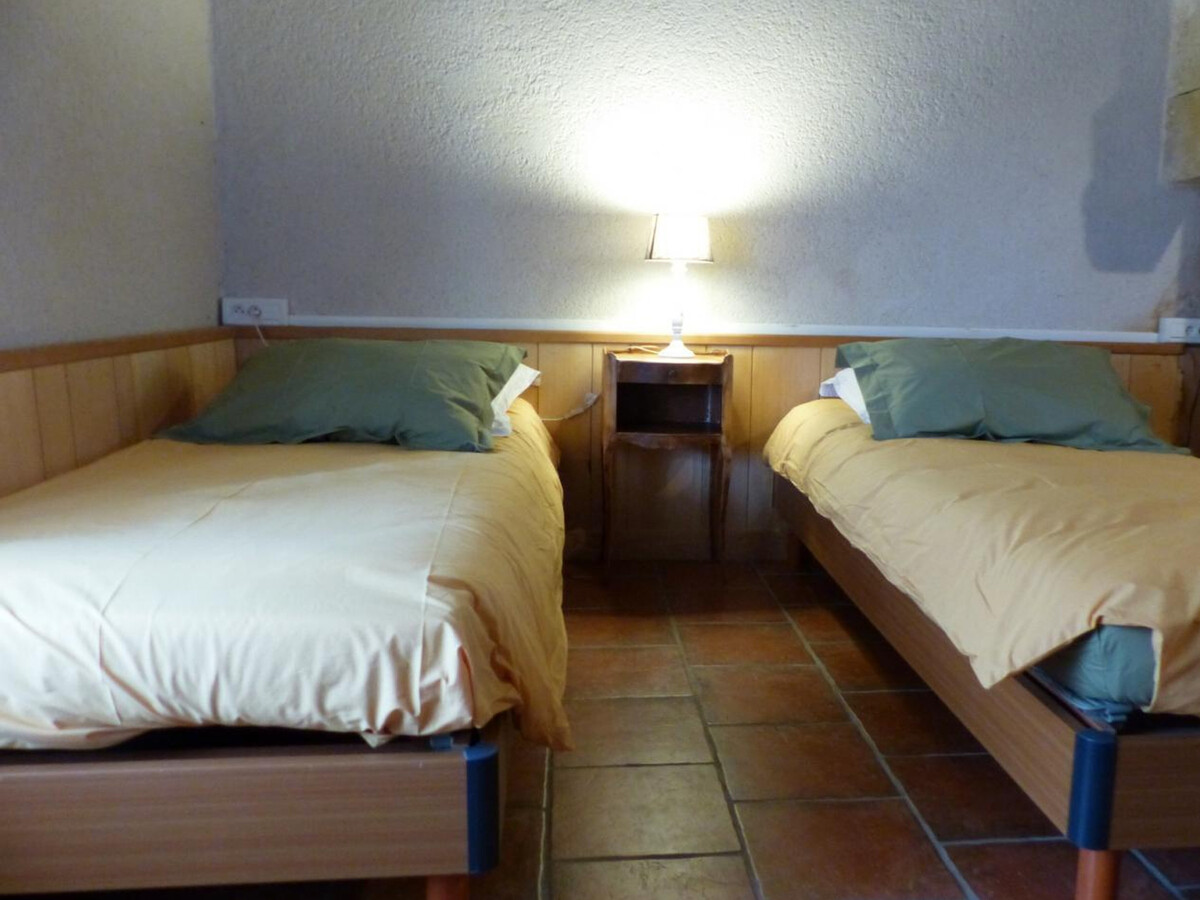 Gîte 10 pers. en ancienne étable restaurée à Lurcy-Lévis - Photo 6