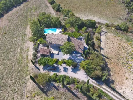 Mas provençal XVIIIe avec piscine chauffée à Montaulieu, 14 pers. : photo 9