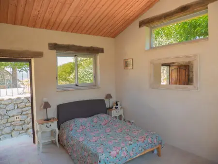 Mas provençal XVIIIe avec piscine chauffée à Montaulieu, 14 pers. : photo 26