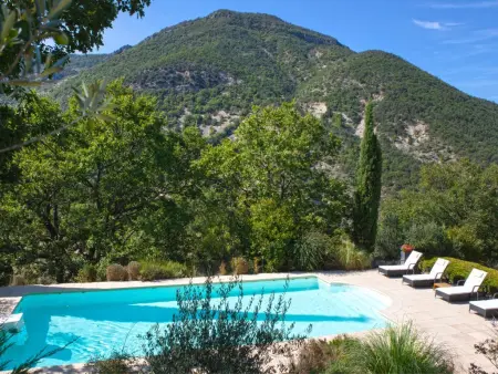 Mas provençal XVIIIe avec piscine chauffée à Montaulieu, 14 pers. : photo 30