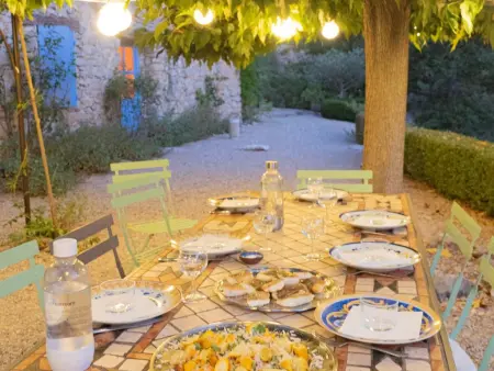 Mas provençal XVIIIe avec piscine chauffée à Montaulieu, 14 pers. : photo 37