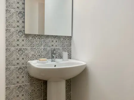 Maison de vacances spacieuse près de la forêt, avec jardin, cheminée, wifi, et équipements de loisirs. - Photo 16