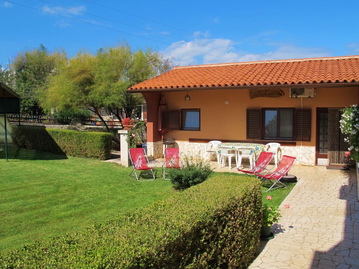 Maison Milva à Rakalj, 3 km de la mer - Photo 9