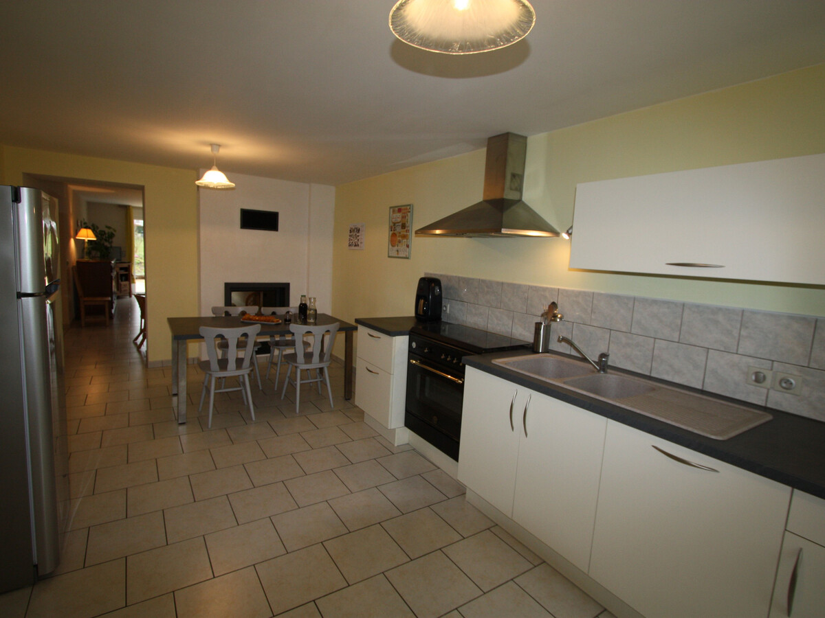 Gîte 190 m² pour 10 personnes, terrain et terrasse à Docelles - Photo 2