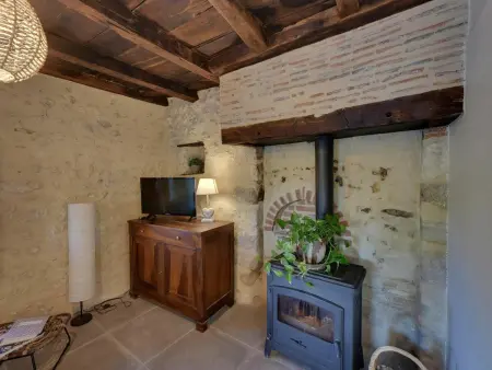 Charmante Maison Bourbonnaise du XVIIIe avec Animaux Acceptés - Photo 3